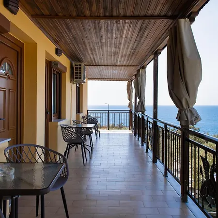 Archodissa Pansion Hotell Alikí